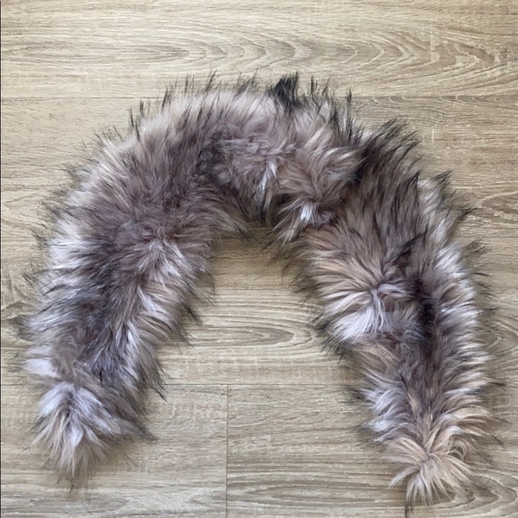 Faux Fur Jacket - Picture 6 of 6